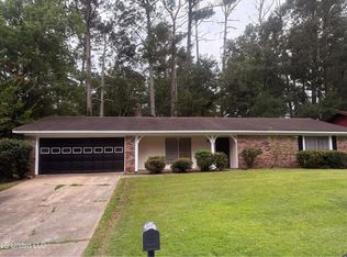 209 Holly Hill Dr, Jackson, MS 39212