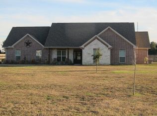 2285 Honey Bear Dr, Orange, TX 77632