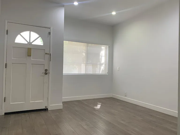 1018 Arcadia Ave #2 — Photo 6