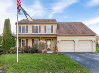 360 Silver Maple Ct, Mount Wolf, PA 17347