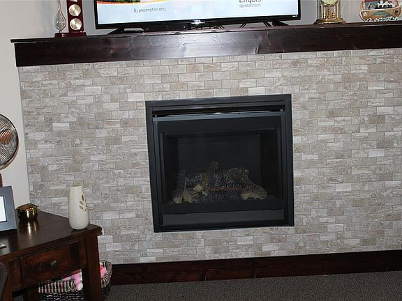 5th image of 1202 Louisiana St