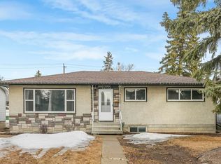 15704 91st Ave NW, Edmonton, AB T5R 5A1