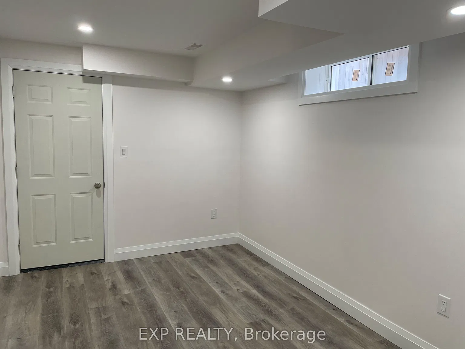 2 bed, $1,900 — Photo 4