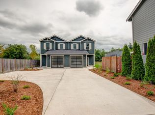 1733 Hillcrest Loop #A, Mount Vernon, WA 98274
