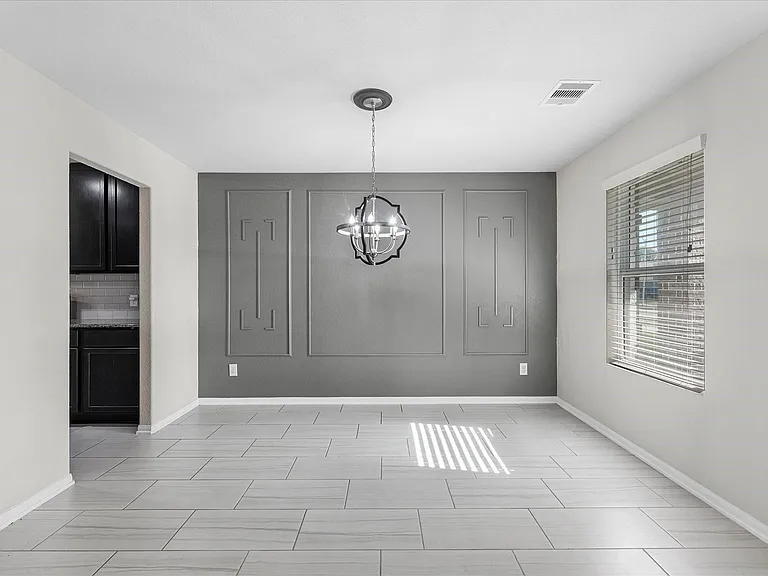 2606 Zephyr Ln — Photo 10