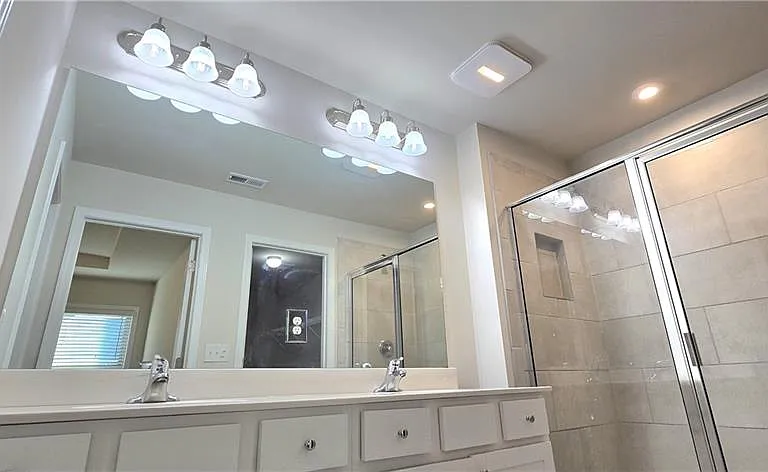 3608 Hidden Valley Cir — Photo 30