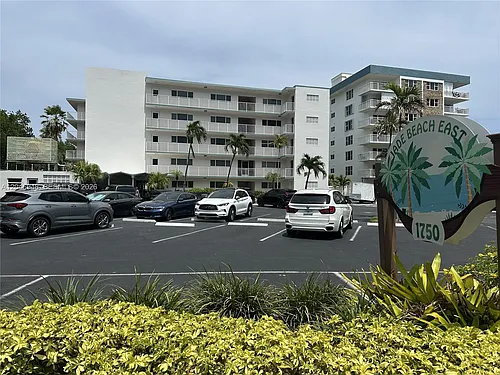 1750 S Ocean Blvd Photo 1