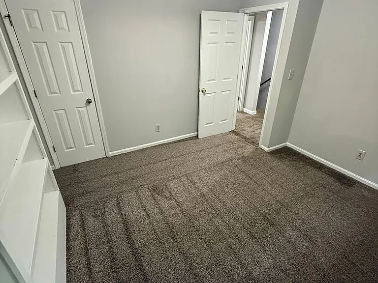 325 Leafmore Rd SW — Photo 10