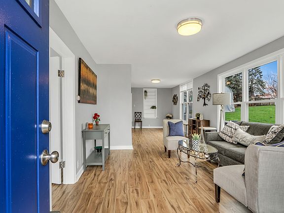 3rd image of 308 Park Ave
