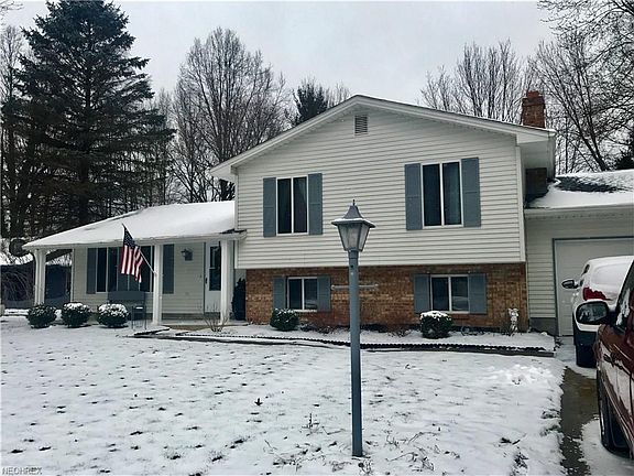 2nd image of 780 Squirrel Hill Ct