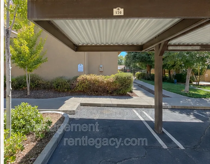 501 Gibson Dr #424 — Photo 14