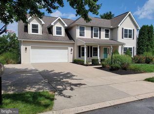 127 Oak Pointe Cir, State College, PA 16801