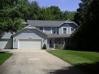 1st image of 15945 Ryan Dr