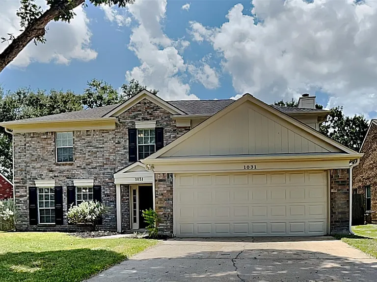 1031 Cascade Creek Dr — Photo 1