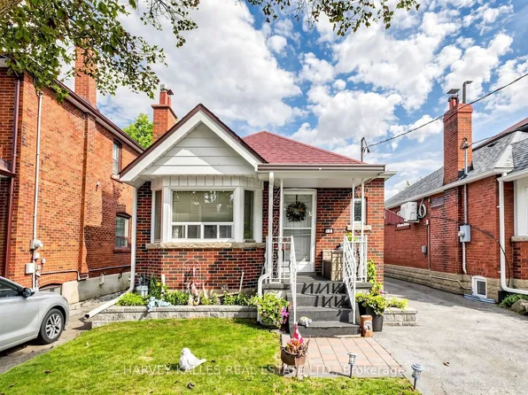 507 Atlas Ave, Toronto, ON M6C 3R4