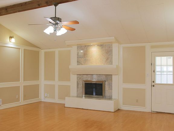 4th image of 5714 Crestwood Cir E