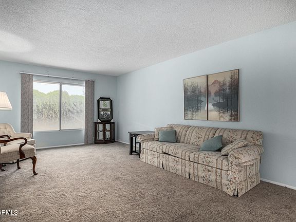 4th image of 4929 W Joyce Cir