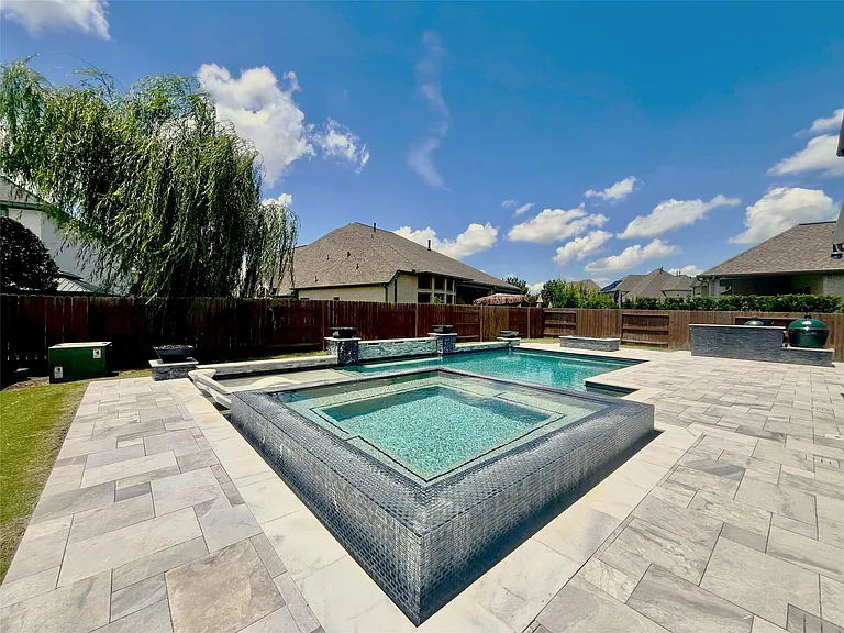 23707 Montclair Forest Trl — Photo 3