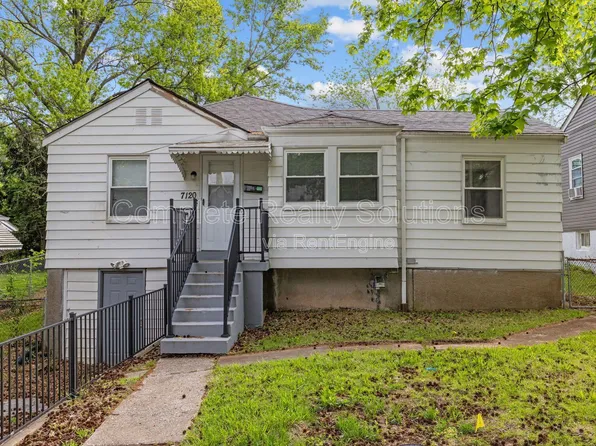 7120 Greenhaven Dr, Saint Louis, MO 63136
