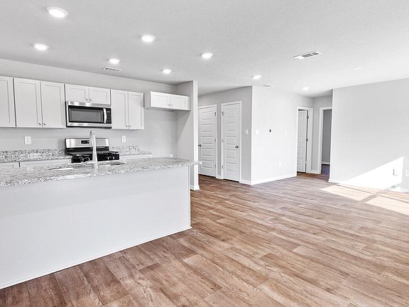 7th image of this home