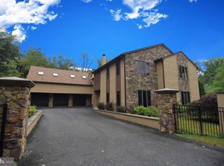 1952 Orlando Rd, Pottstown, PA 19464