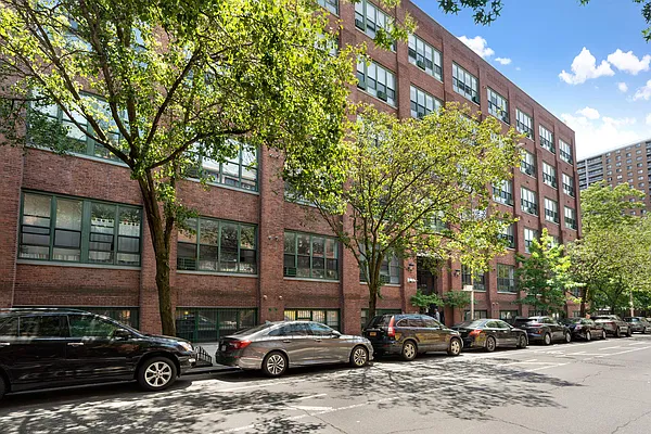 Sold by Compass | media 7