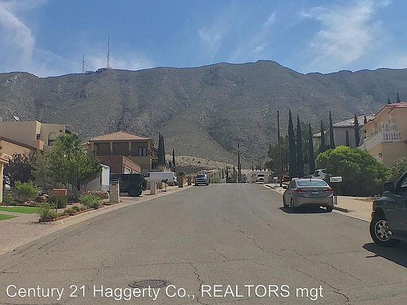 3rd image of 4736 Excalibur Dr #A