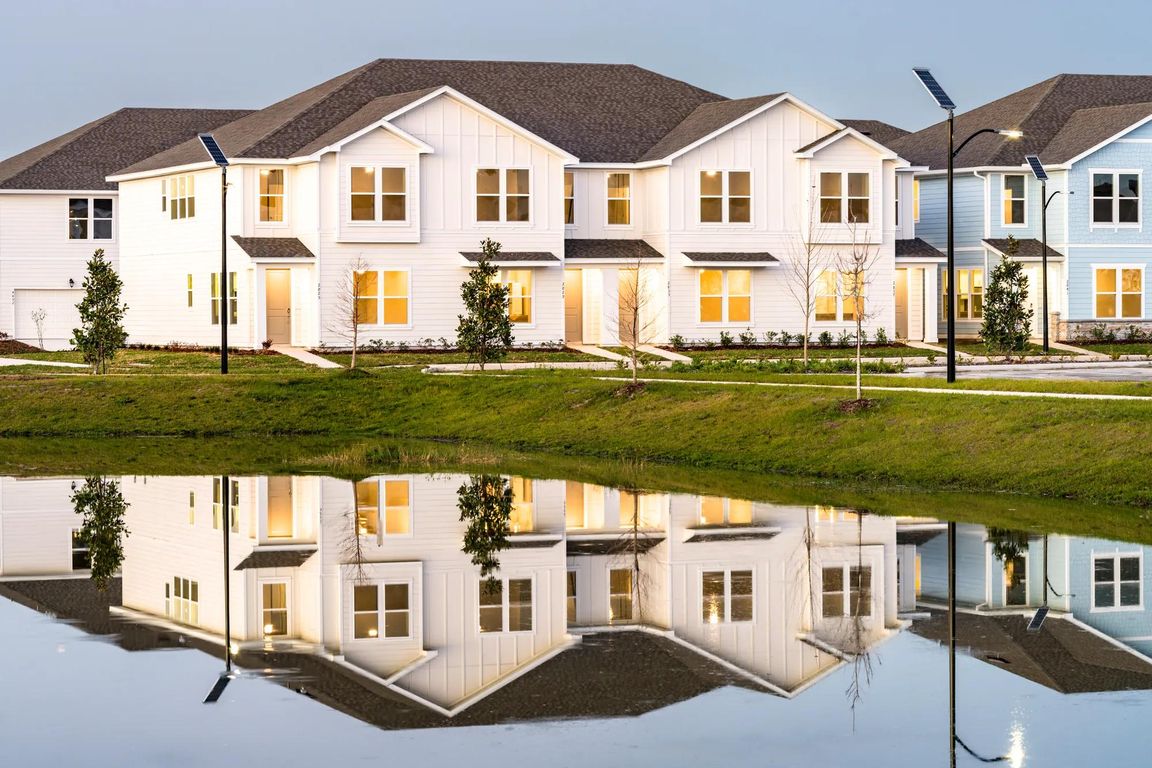 At Amavi Kissimmee, home is where relaxation and fun come together.