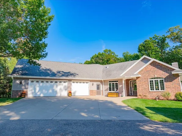 6450 Shady Bend Rd, Verona, WI 53593
