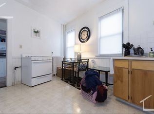 10 University Rd APT 1A, Brookline, MA 02445