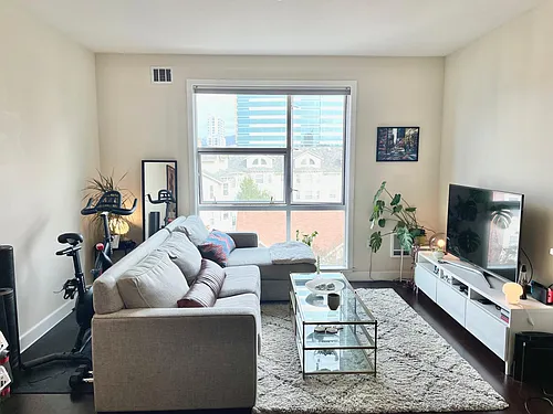 585 9th St #553 Photo 1