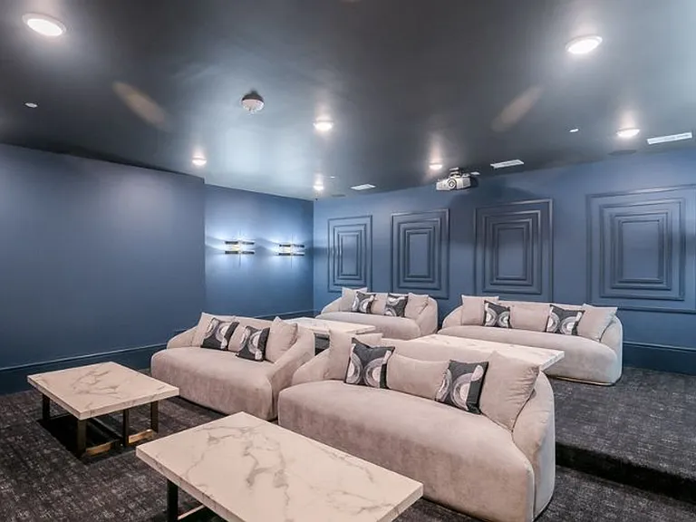 Building's Lounge