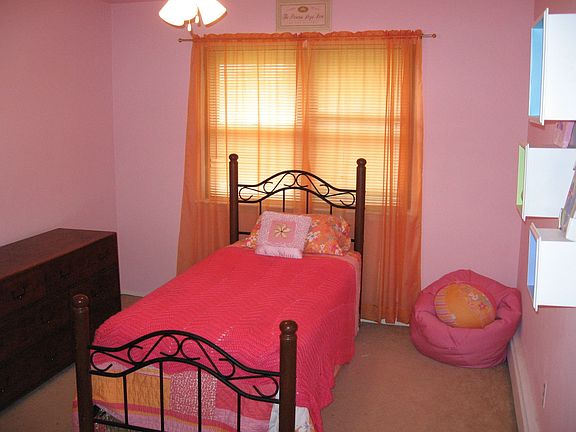 2nd Bedroom, Ceiling Fan