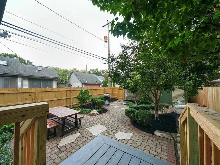 344 W 4th Ave — Photo 14