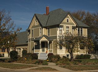 603 N 8th St, Rochelle, IL 61068