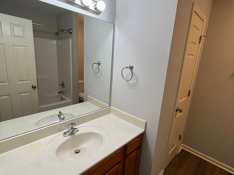 427 Lower Stone Ave #A — Photo 14