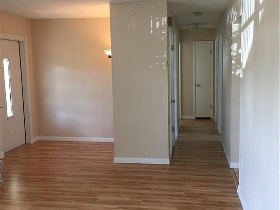 2nd image of 879 Lake McGregor Dr