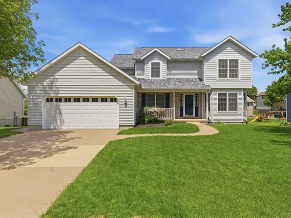 1208 W Donahue St, Eldridge, IA 52748