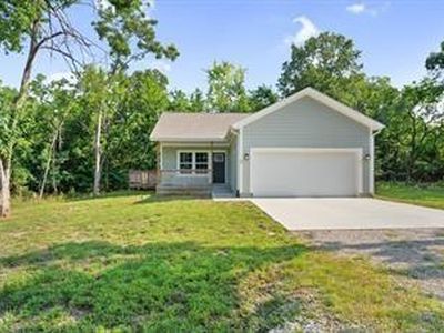 89 Beechwood Ln, Linn Valley, KS, 66040