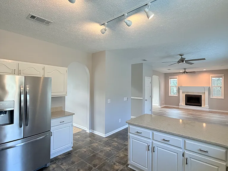 123 Seabreeze Cir — Photo 68