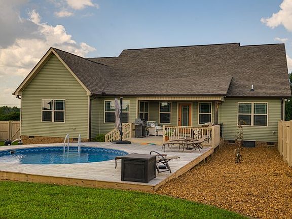 4th image of 371 Richland Farms Dr