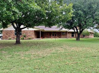 808 Oak Hill Rd, Van Alstyne, TX 75495