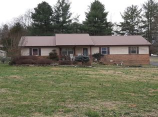 326 Cora Rd, Cookeville, TN 38501