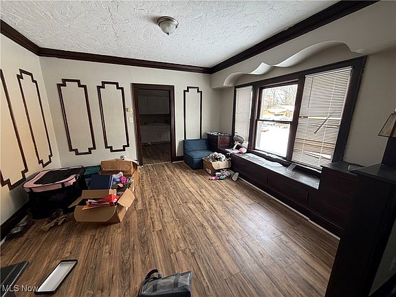 4th image of 3636 E 146th St