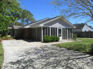 105 Gerald St #B, Beaufort, NC 28516