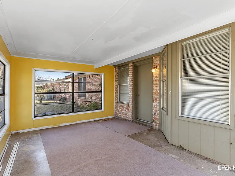 216 Dirks Dr — Photo 29