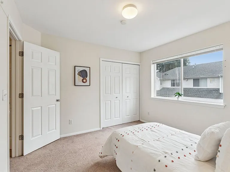 16219 Northup Way #C201 — Photo 30