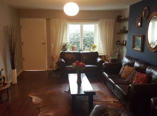 7319 52nd Ct, Flushing, NY 11378