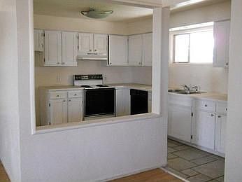 5th image of 2823 W Montebello Ave
