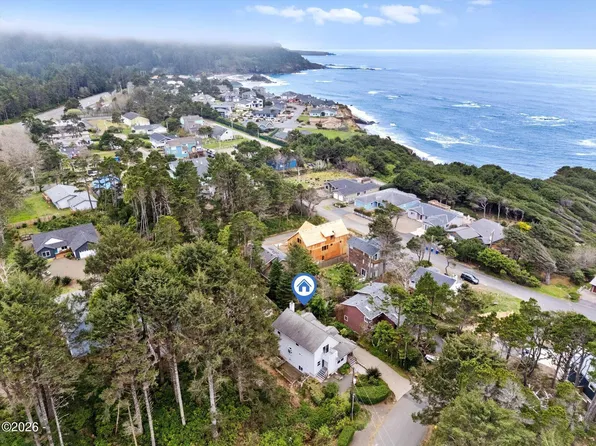3530 Evergreen Ave, Depoe Bay, OR 97341